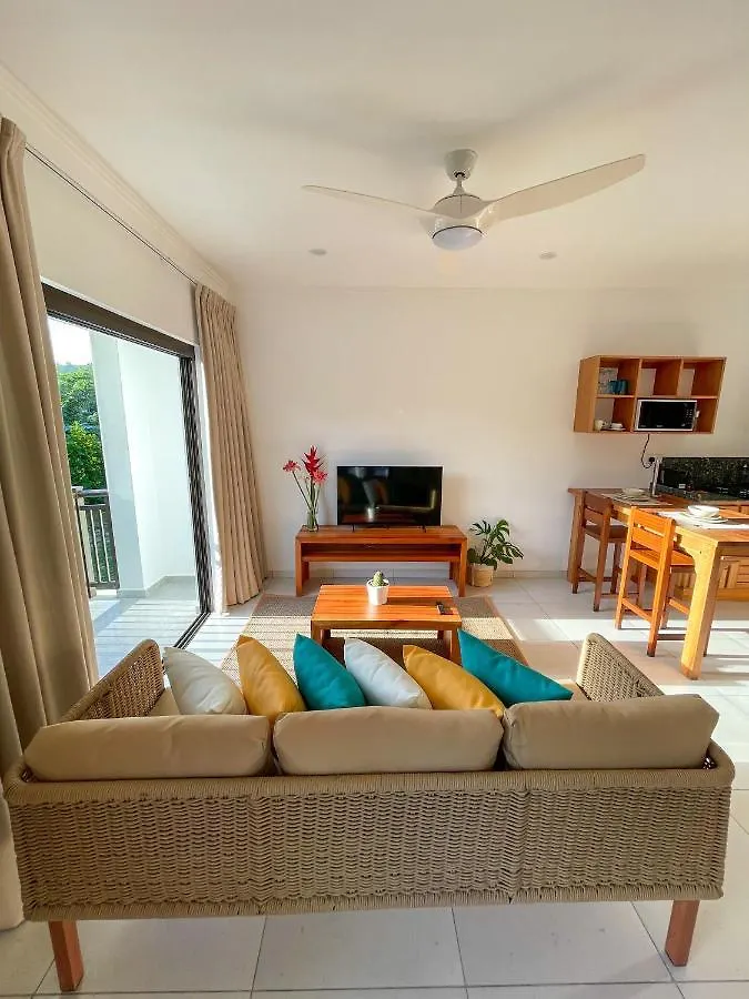 Nautilus Apartments Anse Royale