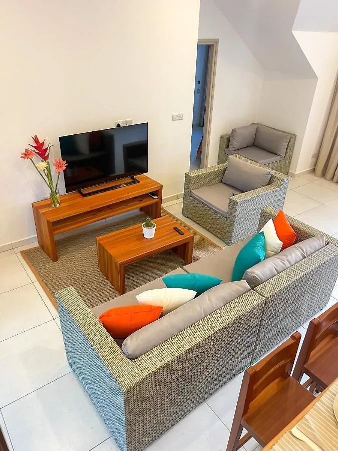 Nautilus Apartments Anse Royale